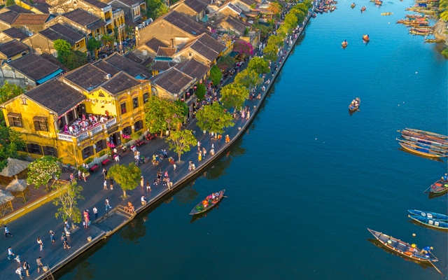 Aerial drone view of Hoi An city_640