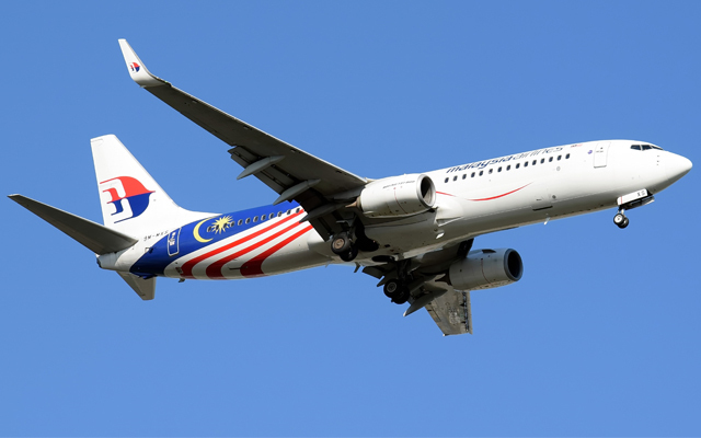 Malaysia_Airlines_Boeing_B737_640