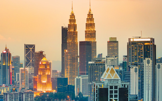 Kuala-Lumpur,-Malaysia-(Luciano-Mortula---LGM)-shutterstock_1040605762_640