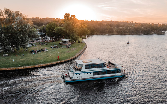 TravMedia_Asia_1632031_MV_Southern_Cross_Cruises_rgb